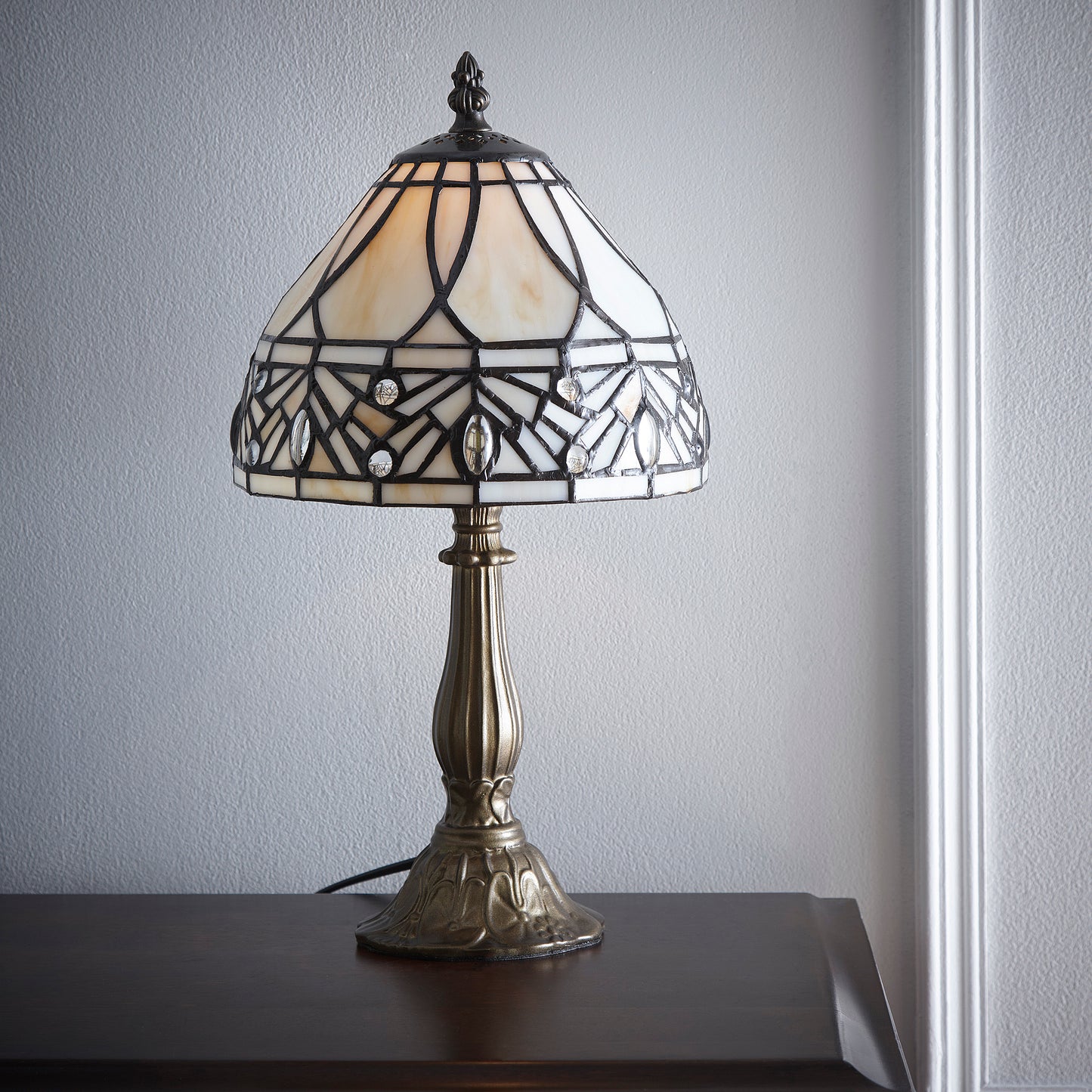 Kilbride Tiffany Bronze Table Lamp and Leaded Cream Marble Wash Glass Shade