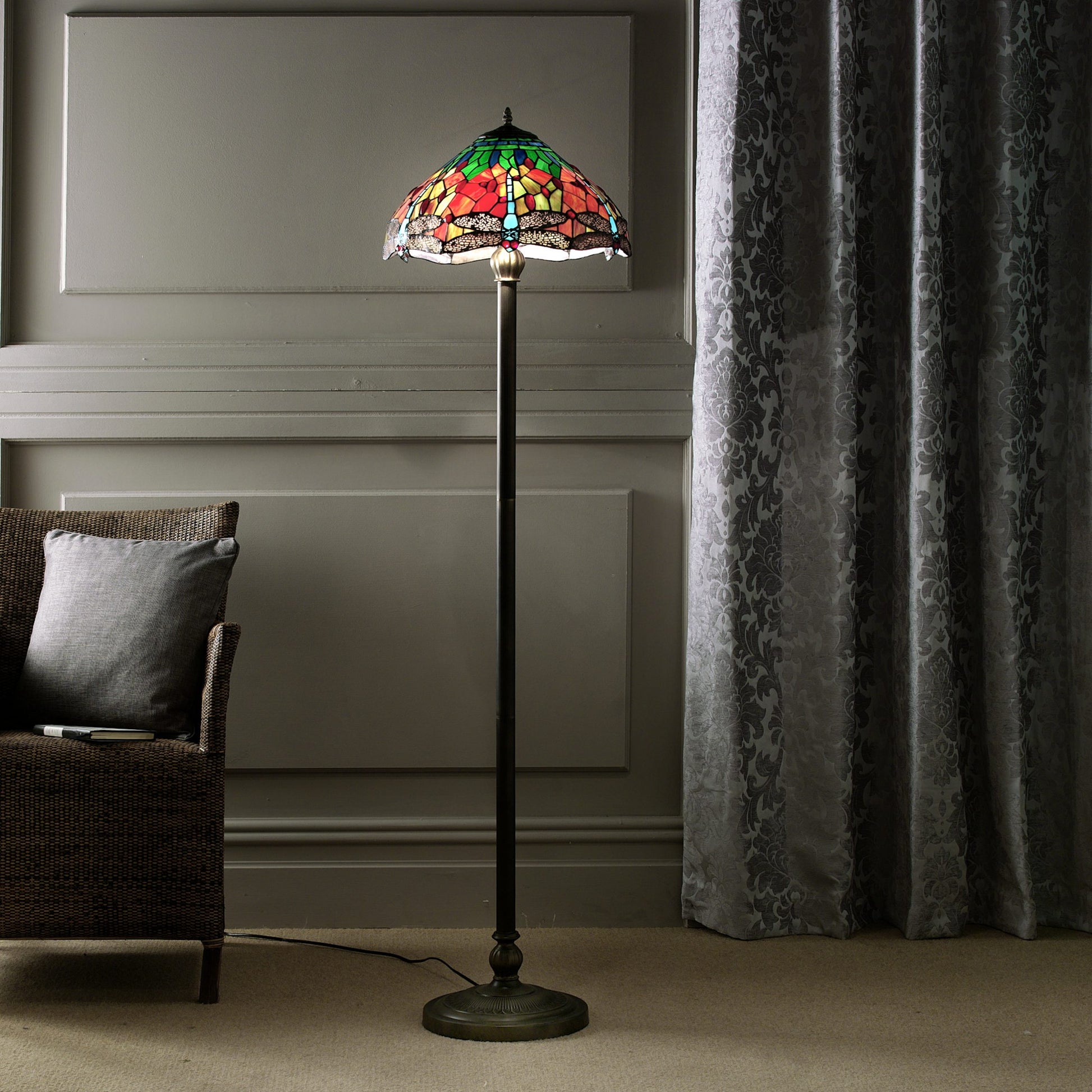 Mitcham Tiffany Style Floor lamp with Stained Glass lampshade effect 150 Cm Floor lamp