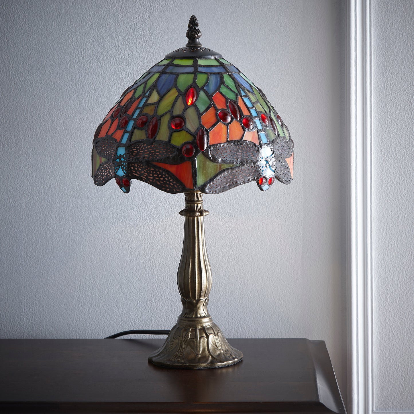 Mitcham Tiffany Style 8 inch Table Lamp with a Dragon Fly Pattern design