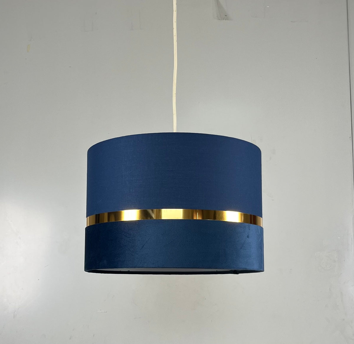 Demi 30cm Banded Pendant Shade, 30x20cm Velvet+TC shade with band