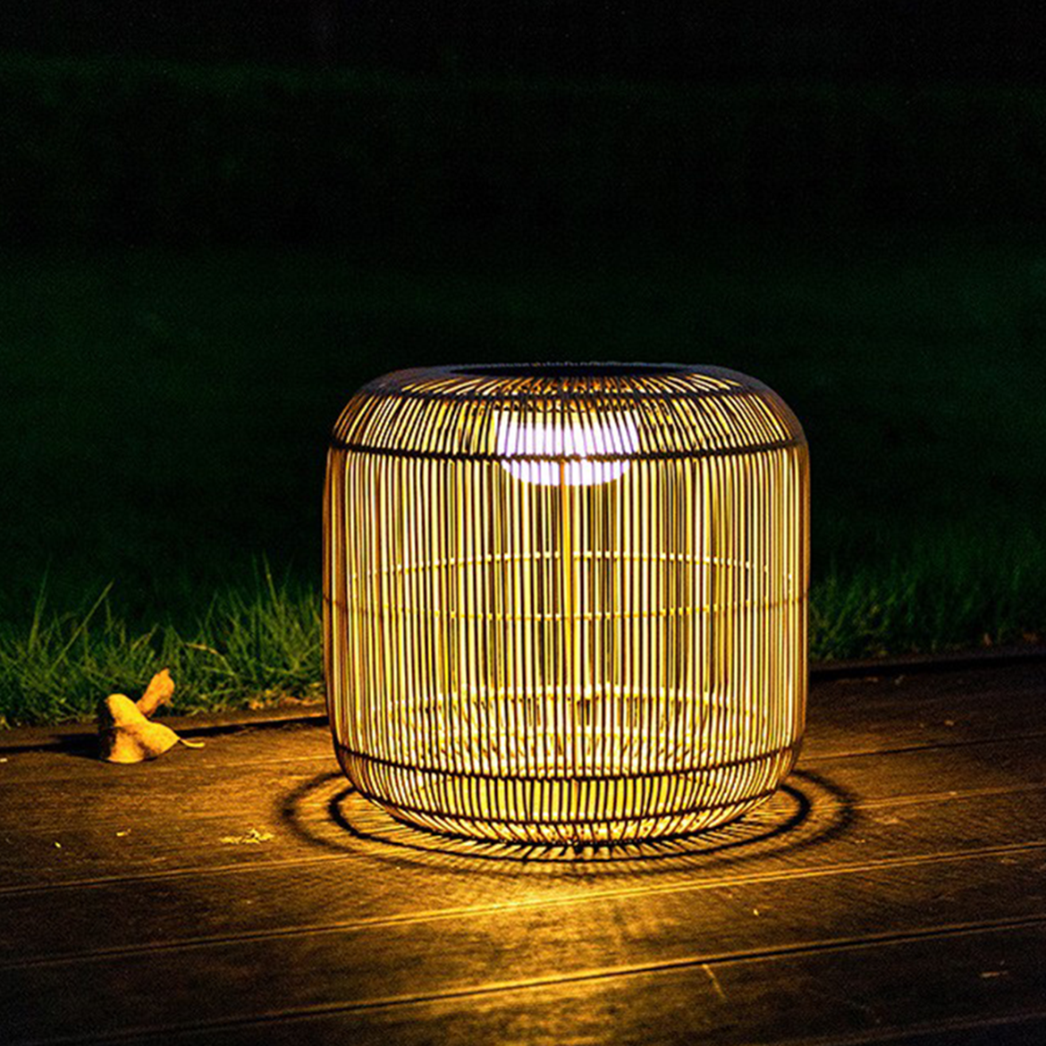 Natural Finish small Rattan Solar and Rechargeable Lamp Solar Lamp with USB C Port, For Use All Year Round Waterproof