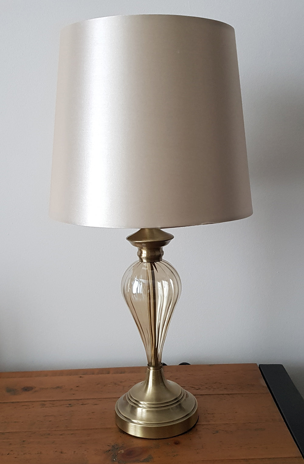 Sinton urn deals chrome table lamp